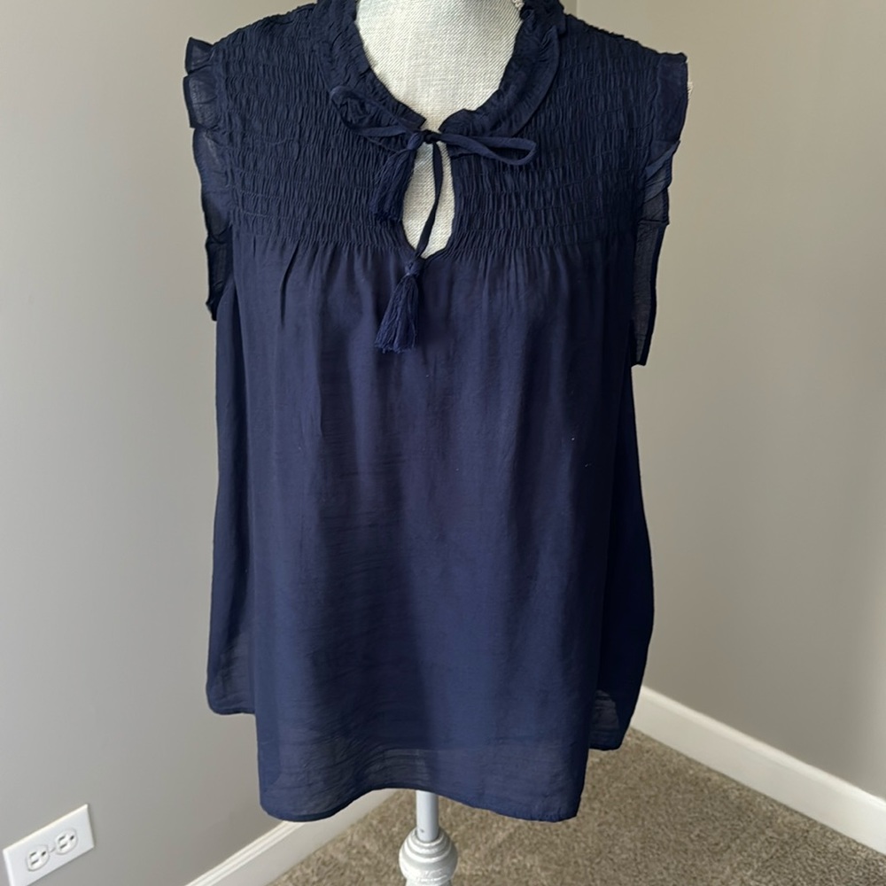 Sleveless Blouse